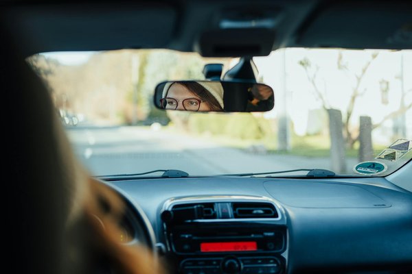 Comment améliorer la gestion de la chaleur dans une voiture électrique pour des trajets de longue distance?